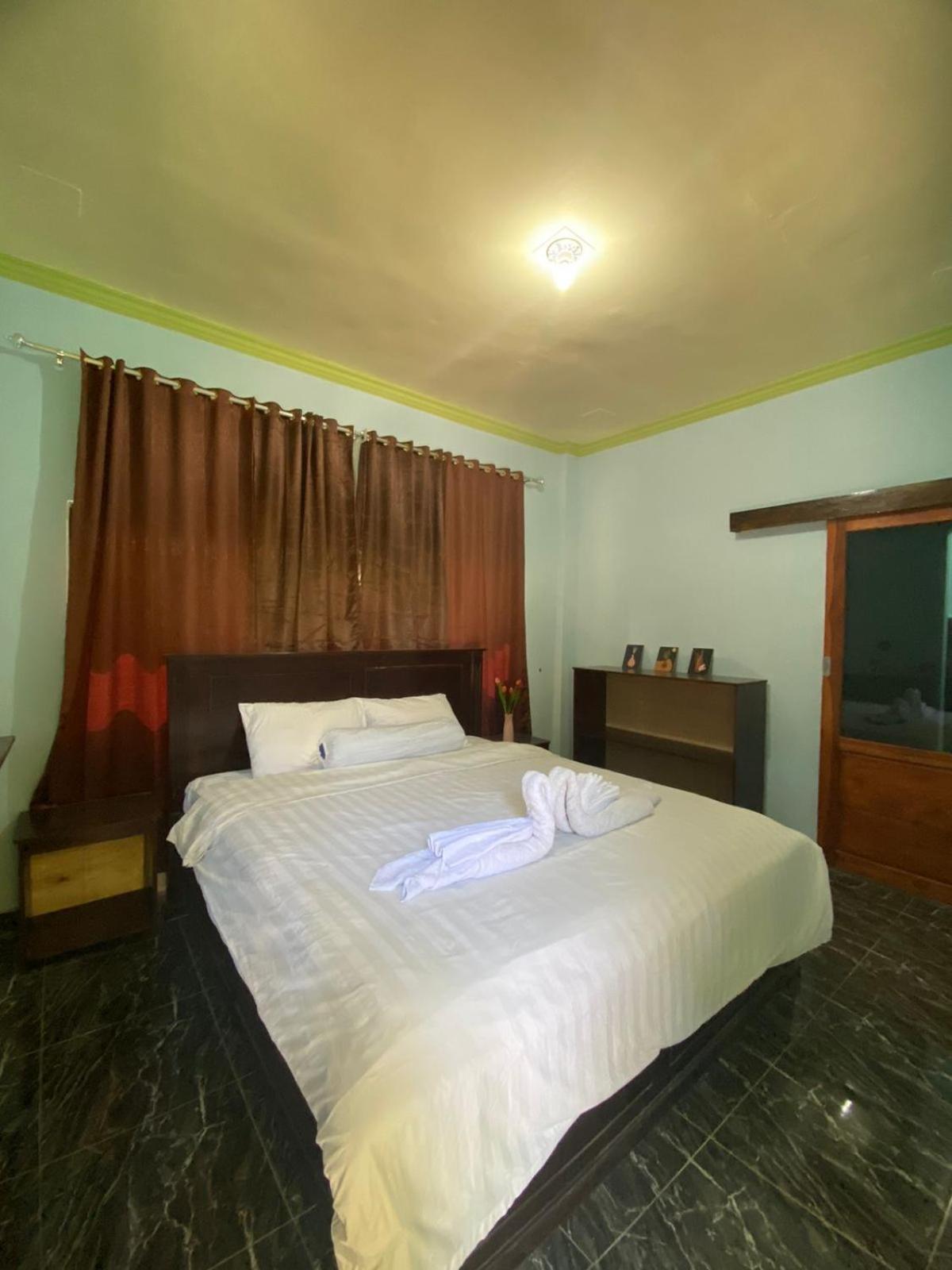 Kurnia Family Homestay & Restaurant! Huu Εξωτερικό φωτογραφία